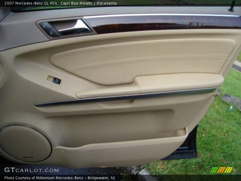 Capri Blue Metallic / Macadamia 2007 Mercedes-Benz GL 450