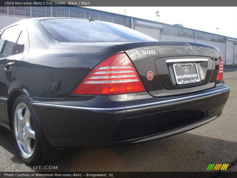 Black / Black 2004 Mercedes-Benz S 500 Sedan