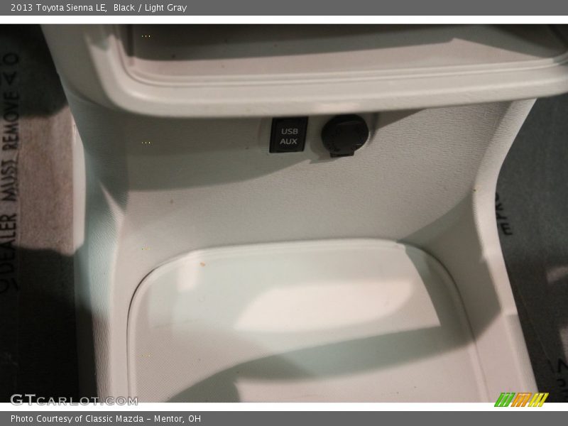 Black / Light Gray 2013 Toyota Sienna LE