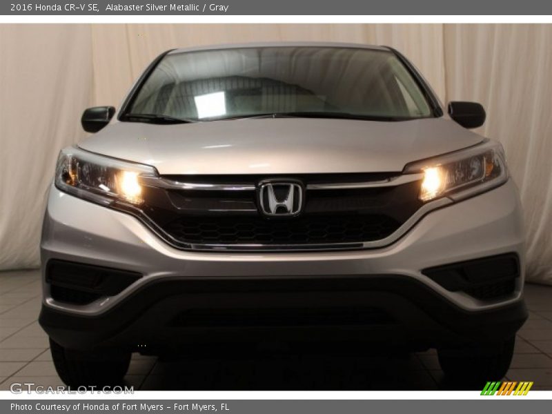 Alabaster Silver Metallic / Gray 2016 Honda CR-V SE