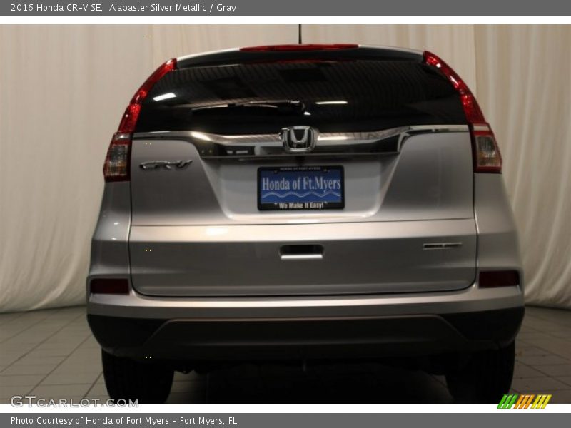 Alabaster Silver Metallic / Gray 2016 Honda CR-V SE
