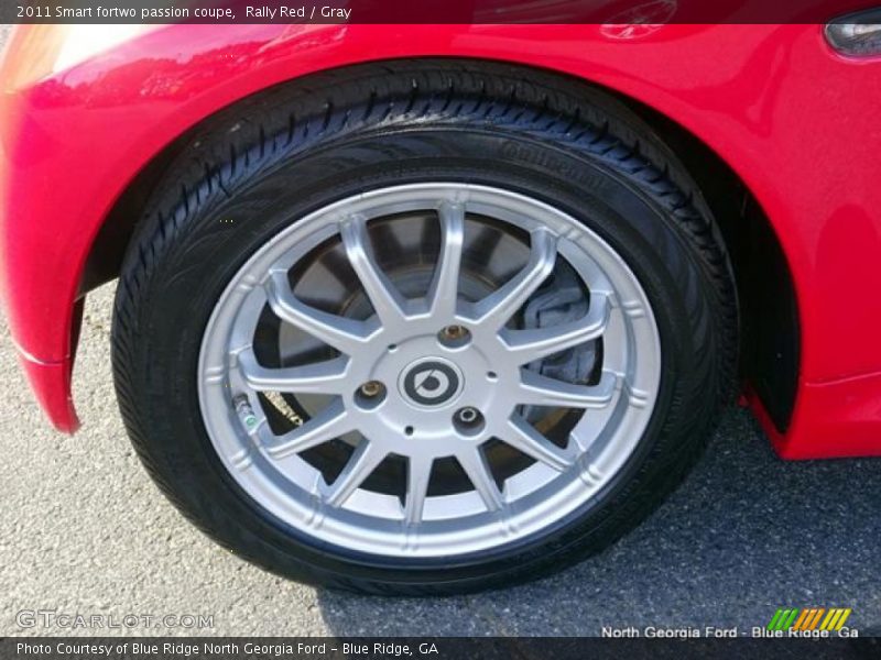 Rally Red / Gray 2011 Smart fortwo passion coupe