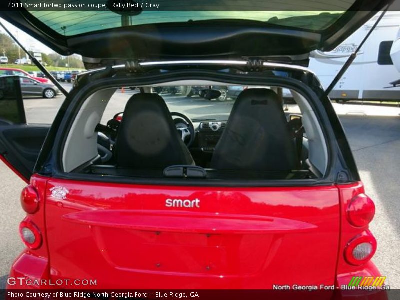 Rally Red / Gray 2011 Smart fortwo passion coupe