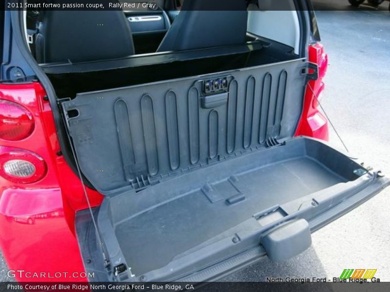 Rally Red / Gray 2011 Smart fortwo passion coupe