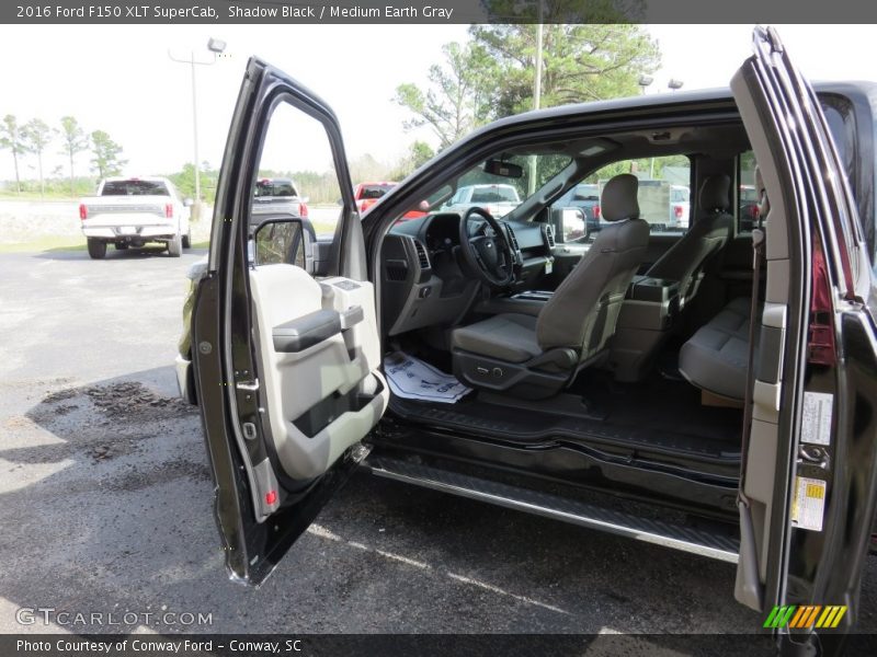 Shadow Black / Medium Earth Gray 2016 Ford F150 XLT SuperCab