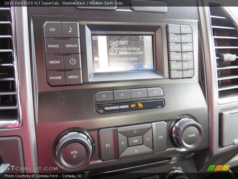 Shadow Black / Medium Earth Gray 2016 Ford F150 XLT SuperCab