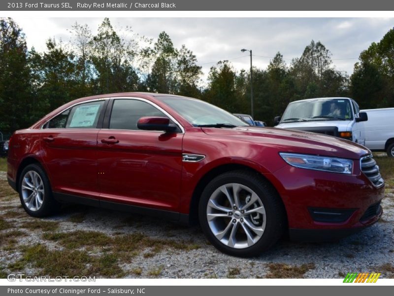 Ruby Red Metallic / Charcoal Black 2013 Ford Taurus SEL