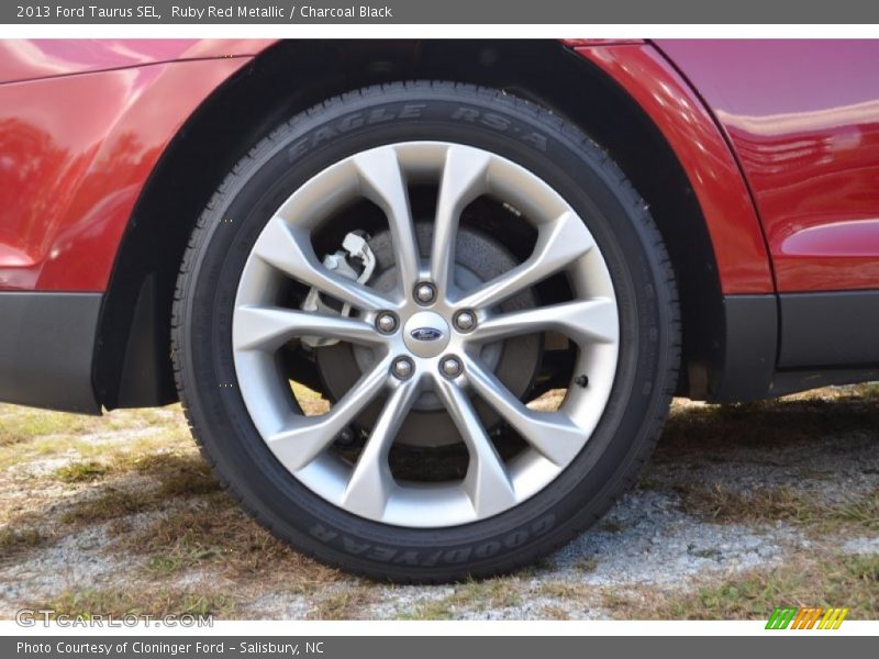 Ruby Red Metallic / Charcoal Black 2013 Ford Taurus SEL