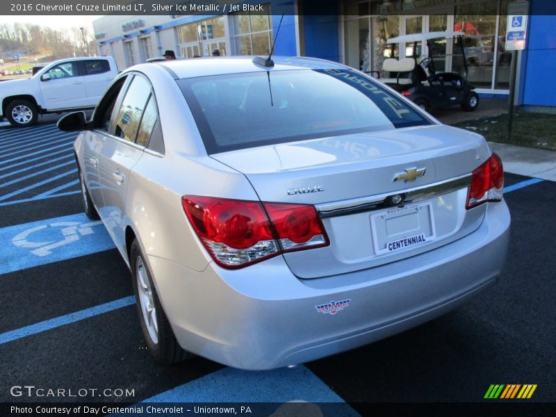 Silver Ice Metallic / Jet Black 2016 Chevrolet Cruze Limited LT