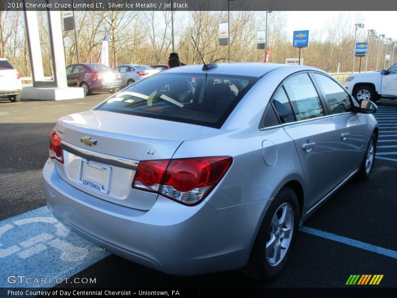 Silver Ice Metallic / Jet Black 2016 Chevrolet Cruze Limited LT