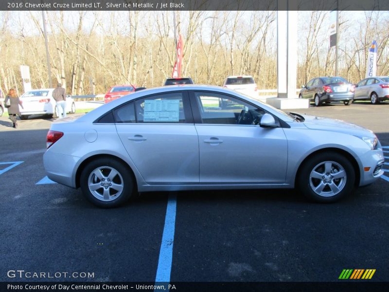 Silver Ice Metallic / Jet Black 2016 Chevrolet Cruze Limited LT