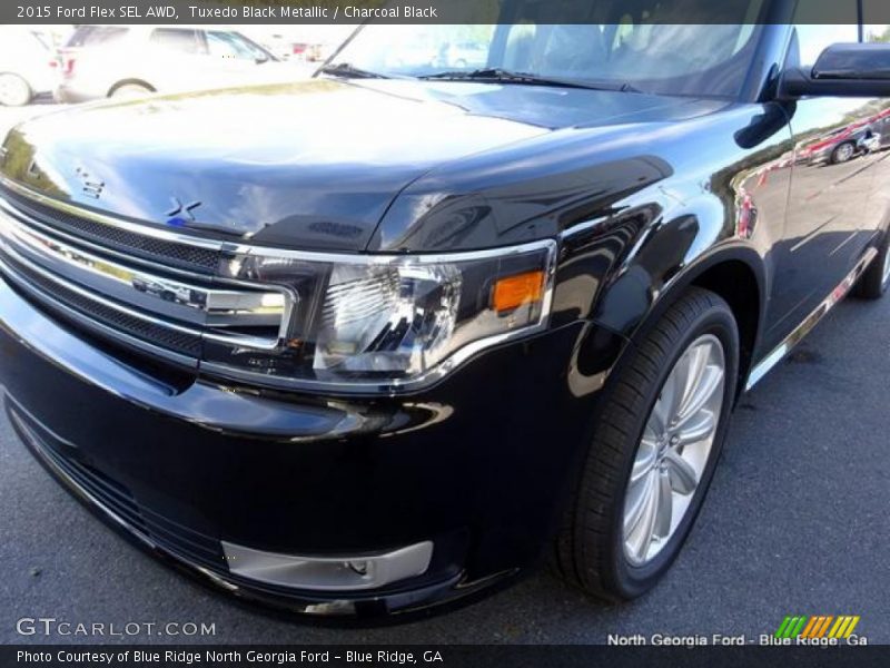 Tuxedo Black Metallic / Charcoal Black 2015 Ford Flex SEL AWD