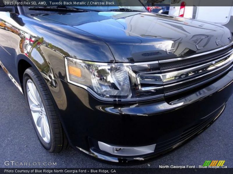 Tuxedo Black Metallic / Charcoal Black 2015 Ford Flex SEL AWD