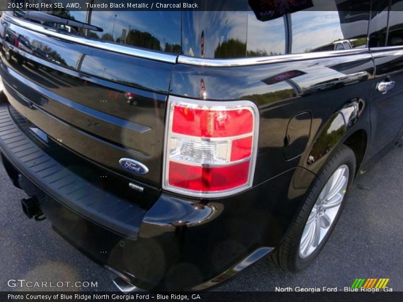 Tuxedo Black Metallic / Charcoal Black 2015 Ford Flex SEL AWD