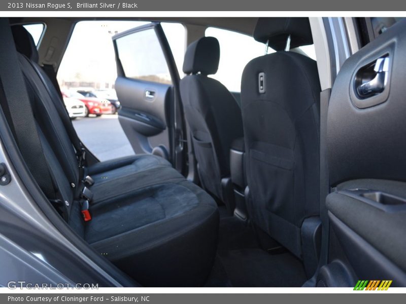 Brilliant Silver / Black 2013 Nissan Rogue S