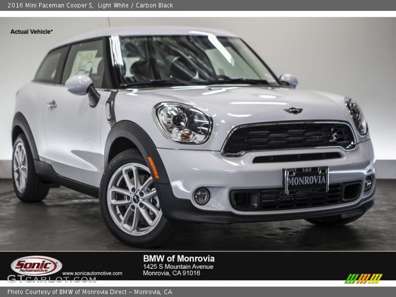Light White / Carbon Black 2016 Mini Paceman Cooper S