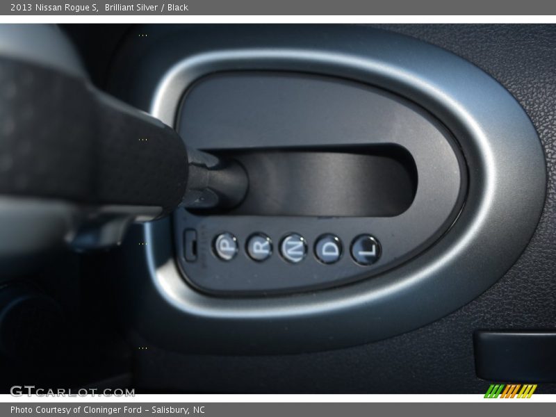 Brilliant Silver / Black 2013 Nissan Rogue S