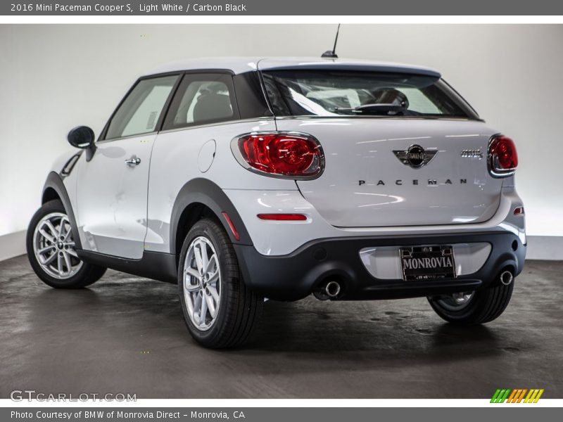 Light White / Carbon Black 2016 Mini Paceman Cooper S