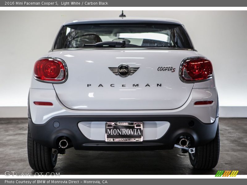 Light White / Carbon Black 2016 Mini Paceman Cooper S