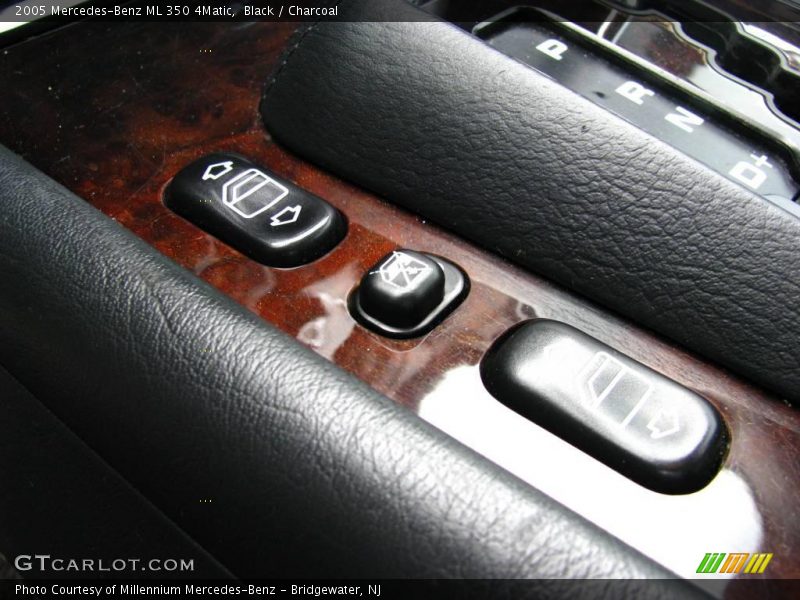 Black / Charcoal 2005 Mercedes-Benz ML 350 4Matic