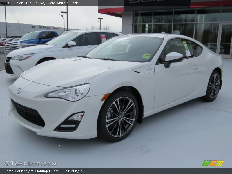 Front 3/4 View of 2016 FR-S Coupe