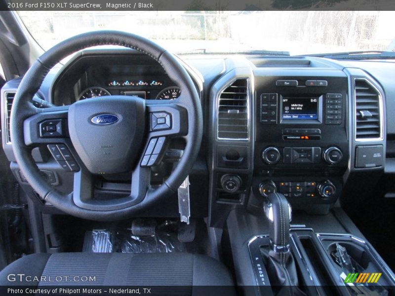 Magnetic / Black 2016 Ford F150 XLT SuperCrew