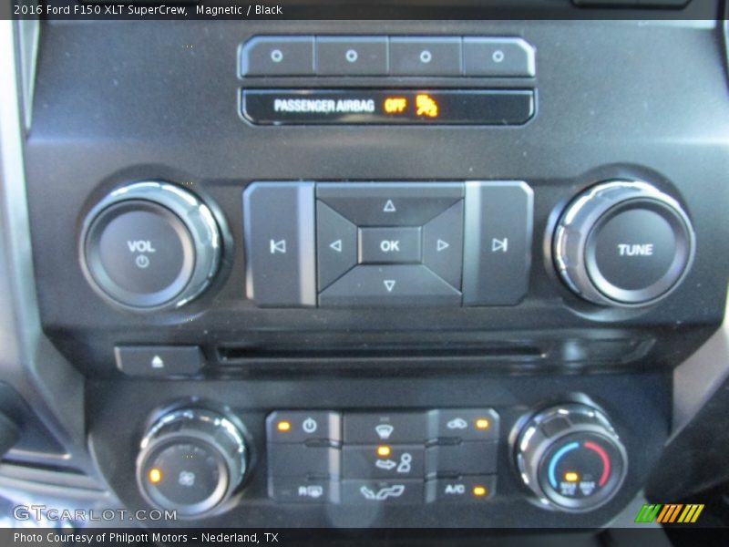 Magnetic / Black 2016 Ford F150 XLT SuperCrew