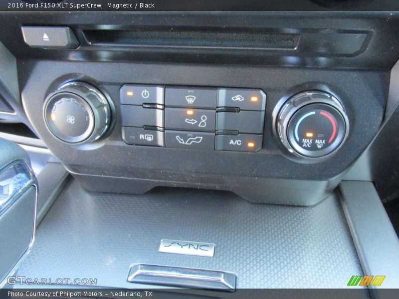 Magnetic / Black 2016 Ford F150 XLT SuperCrew