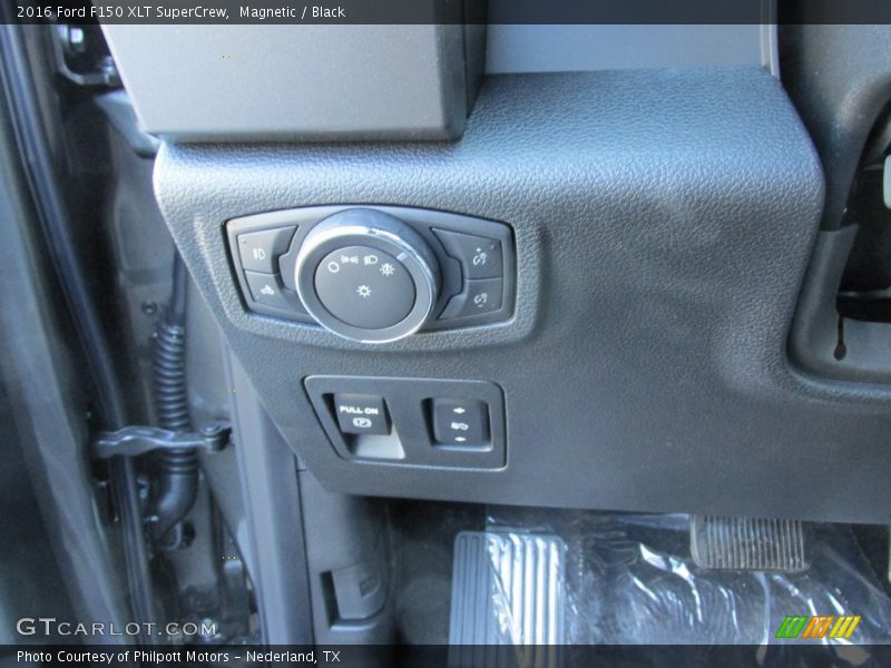 Magnetic / Black 2016 Ford F150 XLT SuperCrew