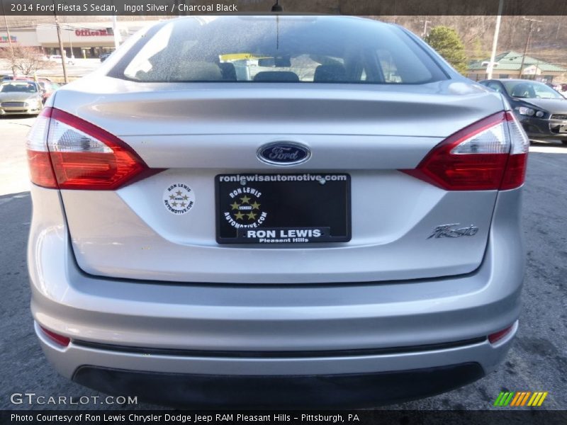 Ingot Silver / Charcoal Black 2014 Ford Fiesta S Sedan