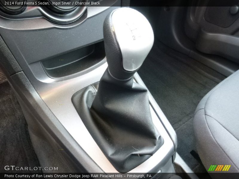 Ingot Silver / Charcoal Black 2014 Ford Fiesta S Sedan