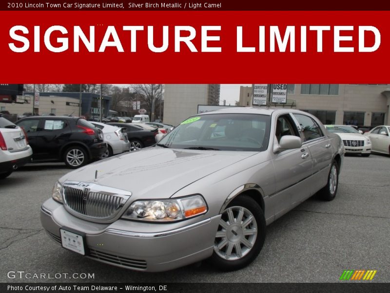 Silver Birch Metallic / Light Camel 2010 Lincoln Town Car Signature Limited