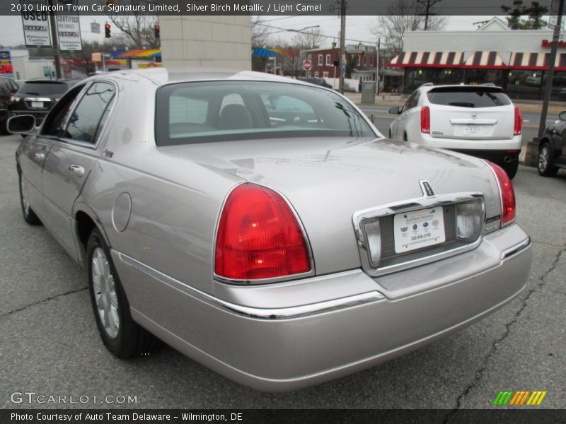 Silver Birch Metallic / Light Camel 2010 Lincoln Town Car Signature Limited