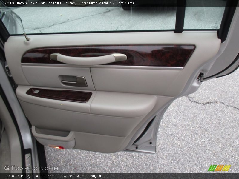 Silver Birch Metallic / Light Camel 2010 Lincoln Town Car Signature Limited