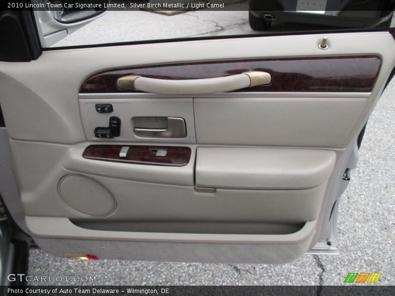 Silver Birch Metallic / Light Camel 2010 Lincoln Town Car Signature Limited