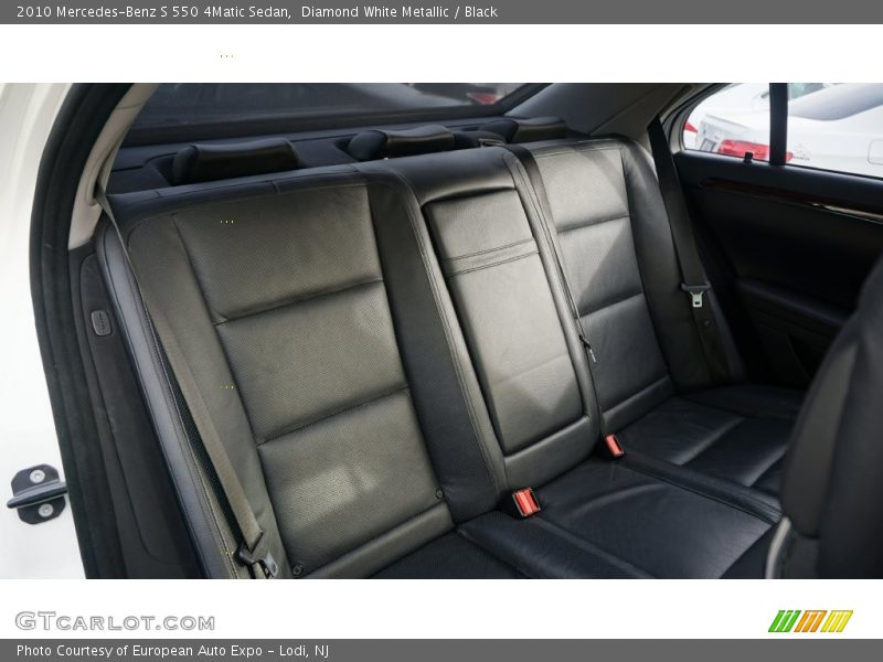 Diamond White Metallic / Black 2010 Mercedes-Benz S 550 4Matic Sedan