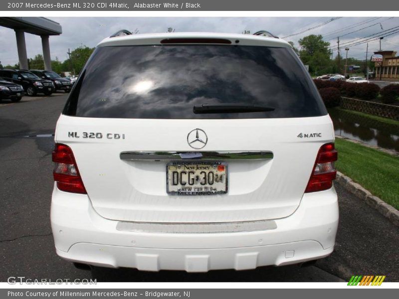 Alabaster White / Black 2007 Mercedes-Benz ML 320 CDI 4Matic