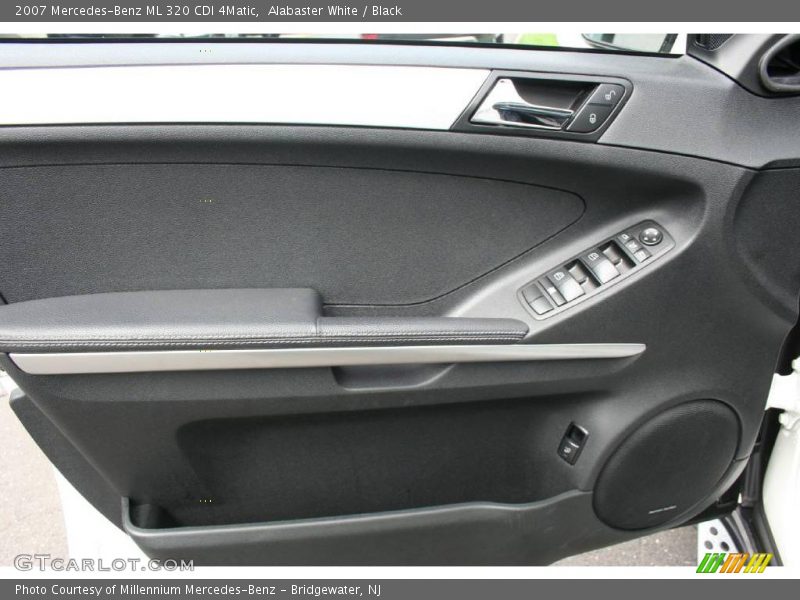 Alabaster White / Black 2007 Mercedes-Benz ML 320 CDI 4Matic