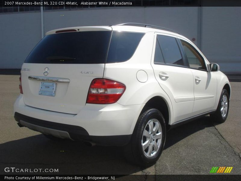 Alabaster White / Macadamia 2007 Mercedes-Benz ML 320 CDI 4Matic