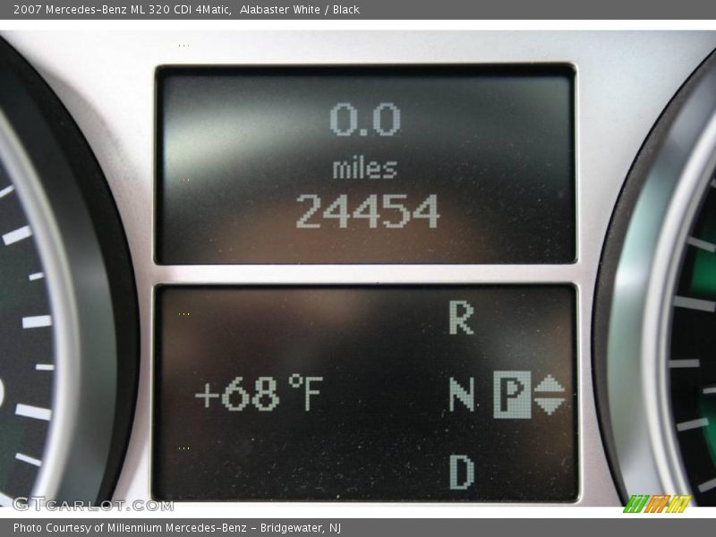 Alabaster White / Black 2007 Mercedes-Benz ML 320 CDI 4Matic