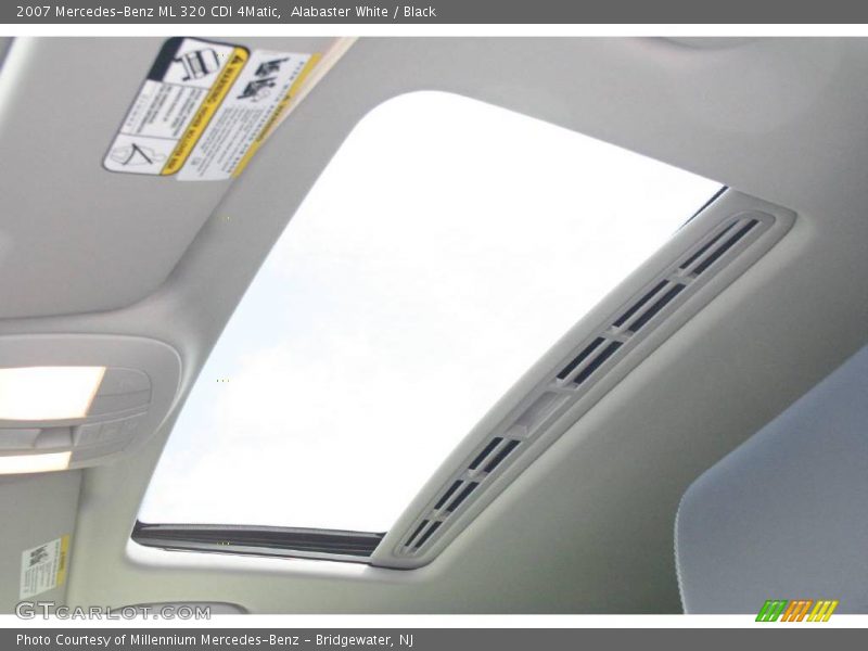 Alabaster White / Black 2007 Mercedes-Benz ML 320 CDI 4Matic
