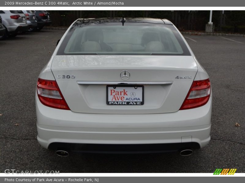 Arctic White / Almond/Mocha 2009 Mercedes-Benz C 300 4Matic