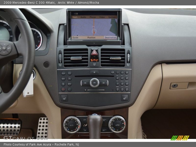 Arctic White / Almond/Mocha 2009 Mercedes-Benz C 300 4Matic