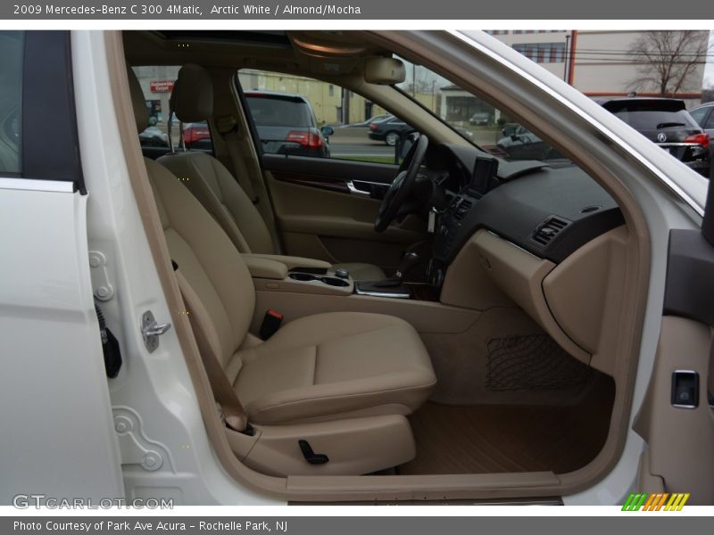 Arctic White / Almond/Mocha 2009 Mercedes-Benz C 300 4Matic