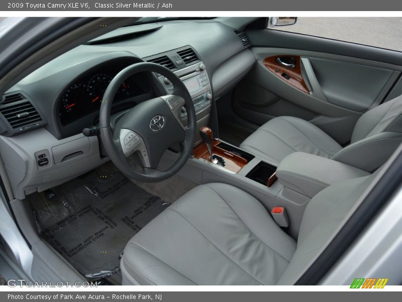 Classic Silver Metallic / Ash 2009 Toyota Camry XLE V6