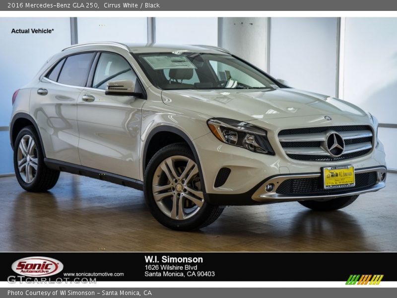 Cirrus White / Black 2016 Mercedes-Benz GLA 250