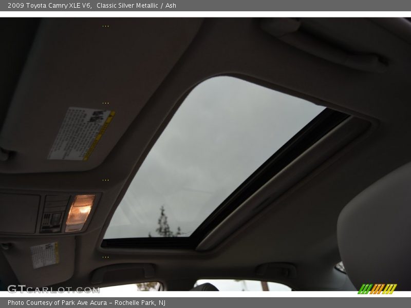 Classic Silver Metallic / Ash 2009 Toyota Camry XLE V6