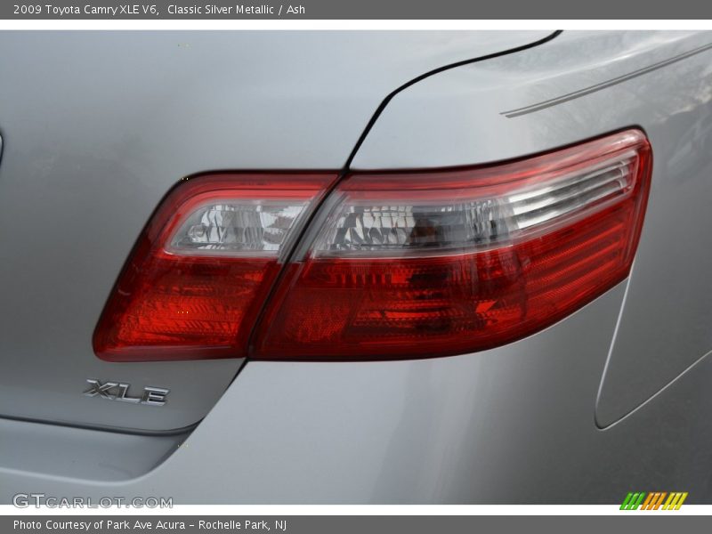Classic Silver Metallic / Ash 2009 Toyota Camry XLE V6
