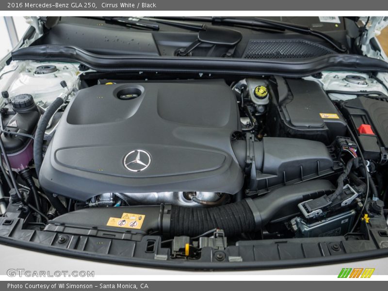 Cirrus White / Black 2016 Mercedes-Benz GLA 250