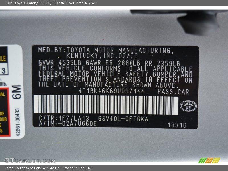 Classic Silver Metallic / Ash 2009 Toyota Camry XLE V6